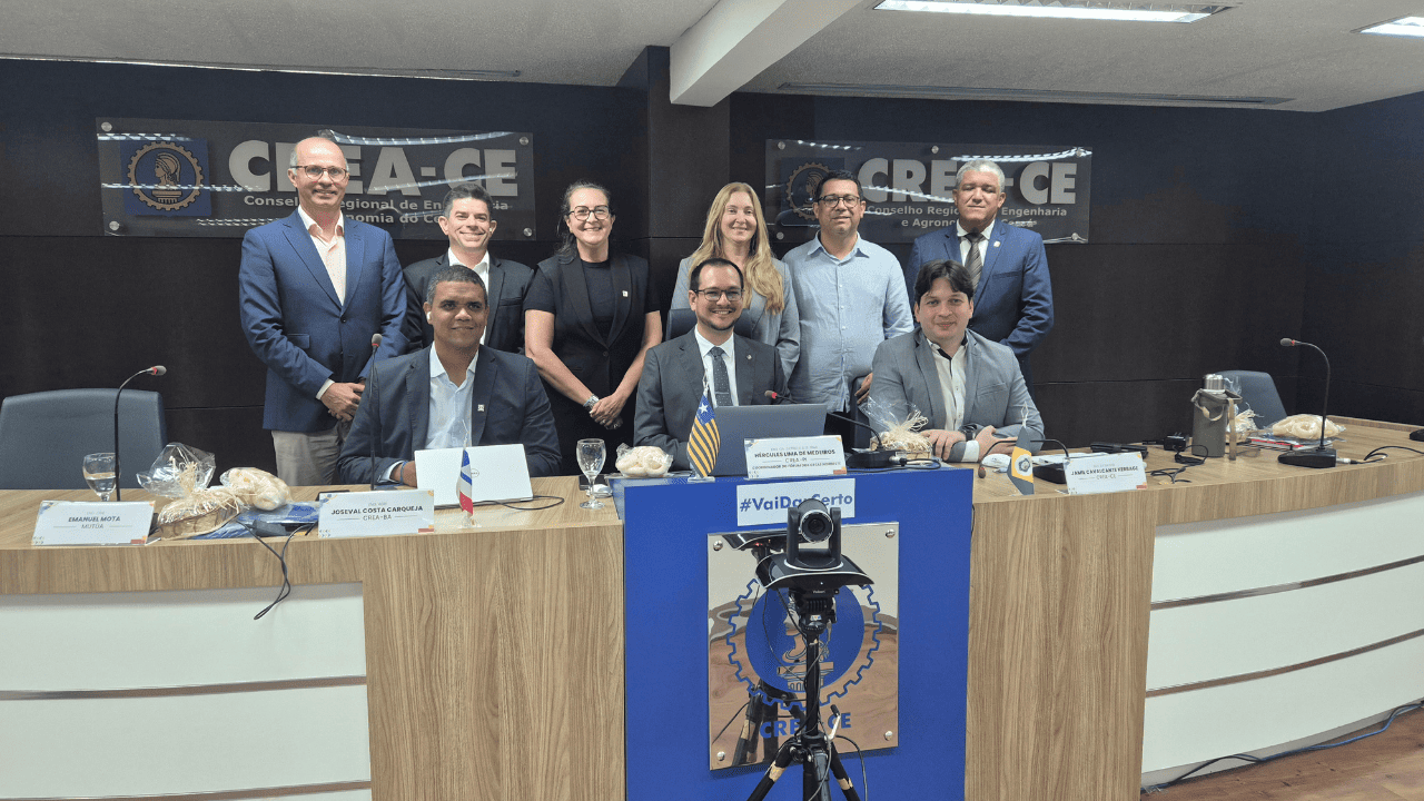 Presidentes dos Creas do Nordeste reunidos em Fortaleza para discutir pautas estratégicas e fortalecer ações conjuntas na região. - Foto: Filipo Cunha.